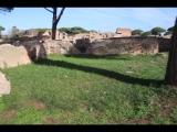 04716 ostia - regio i - insula xvi - caseggiato (i,xvi,1) - ostseite - raum an der suedwestecke - bli ri osten - 01-2024.jpg